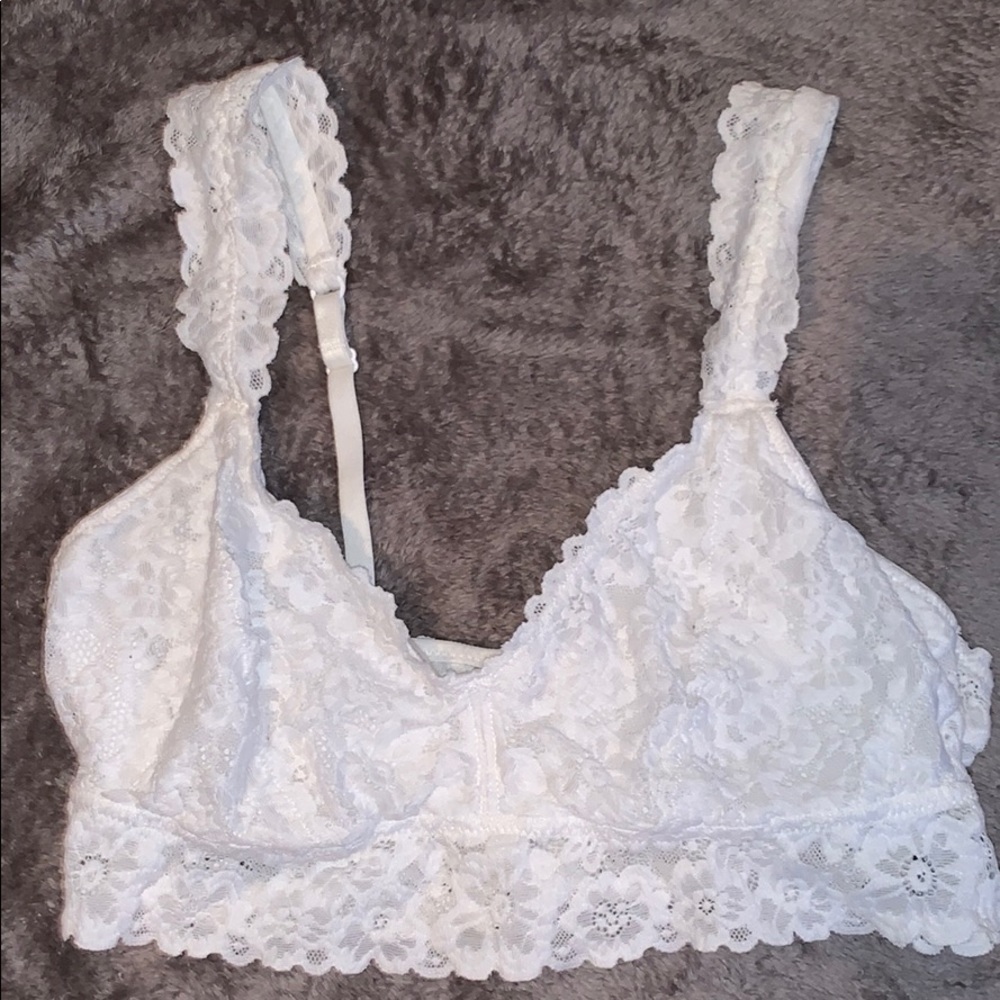 Size large white AERIE bralette
